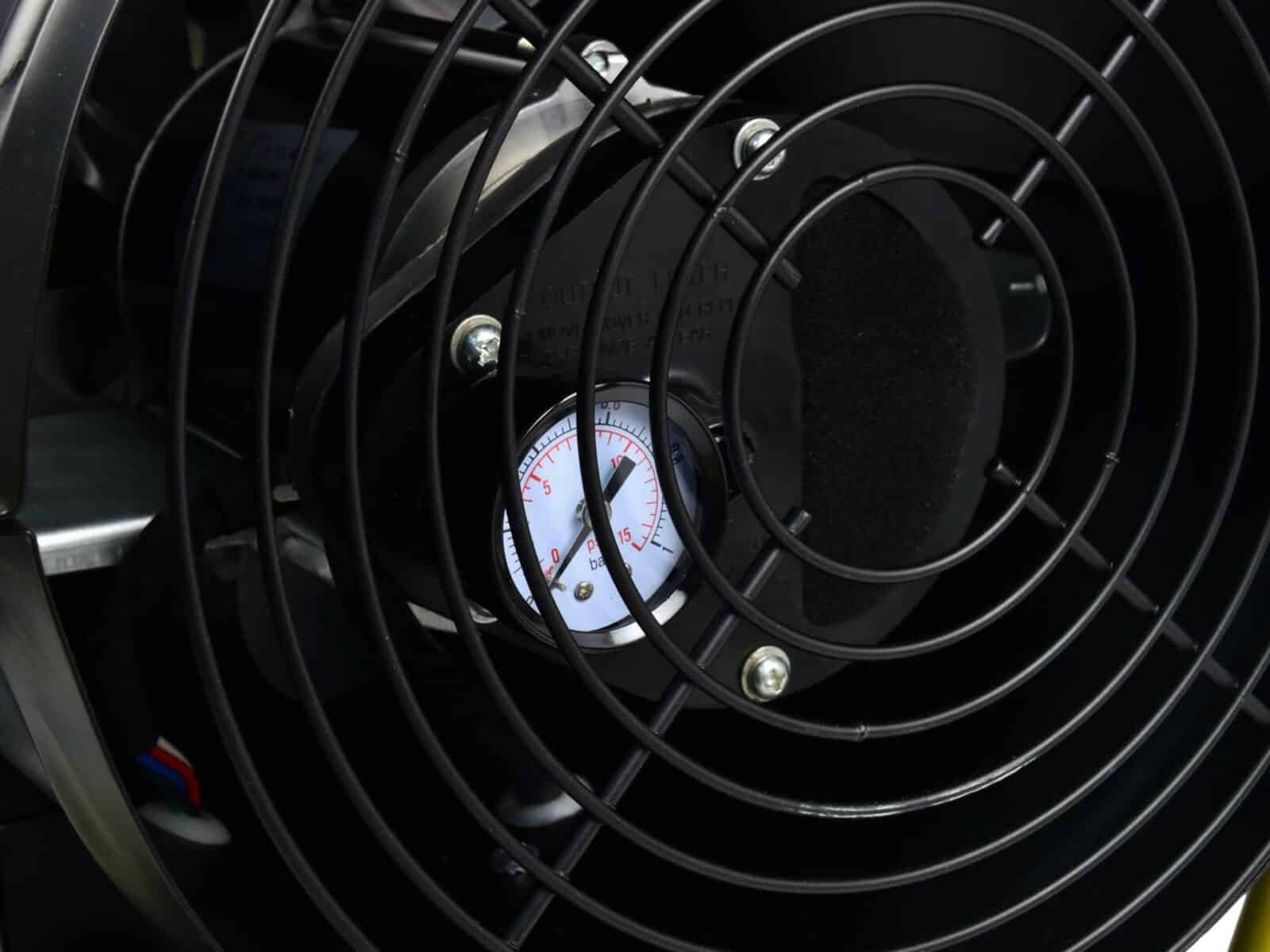 Dyzelinis šildytuvas su kaminu ir termostatu 40kW – GEKO