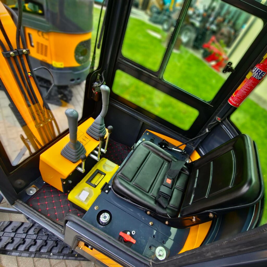 Mini ekskavatorius ENZO HT-10 (1000 kg)