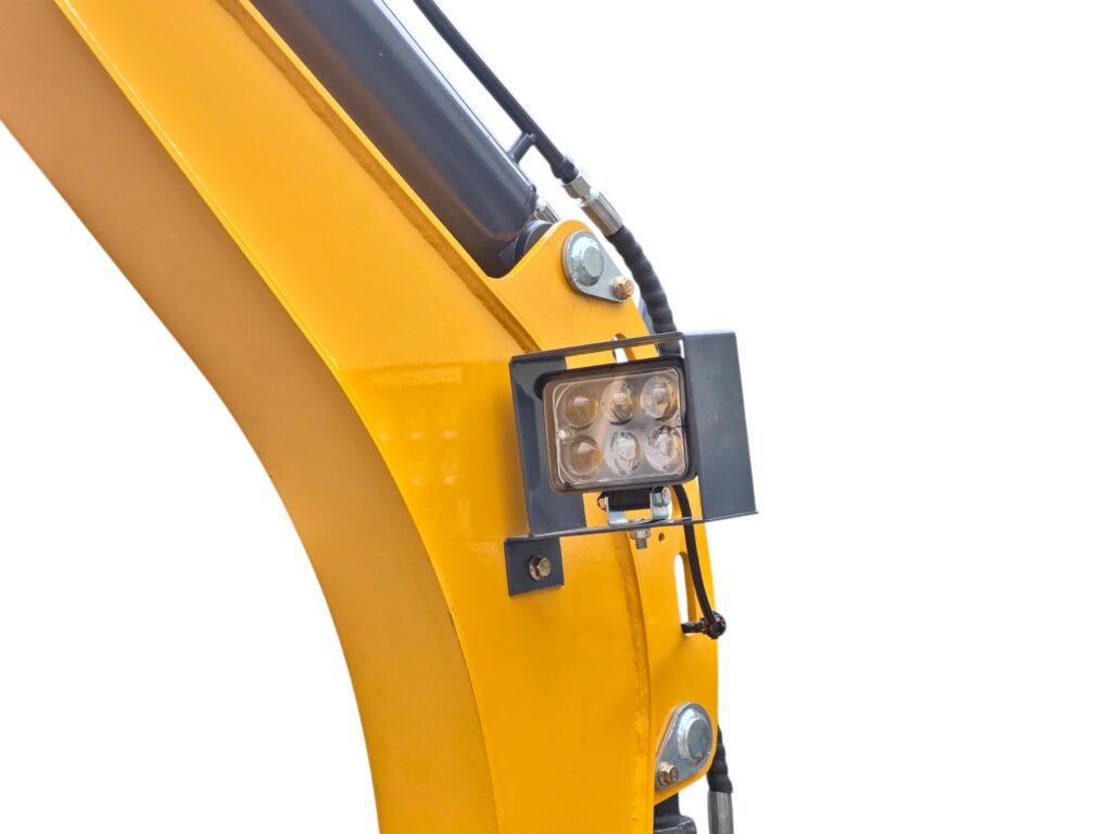 Mini ekskavatorius ENZO HT-18 (1760 kg)