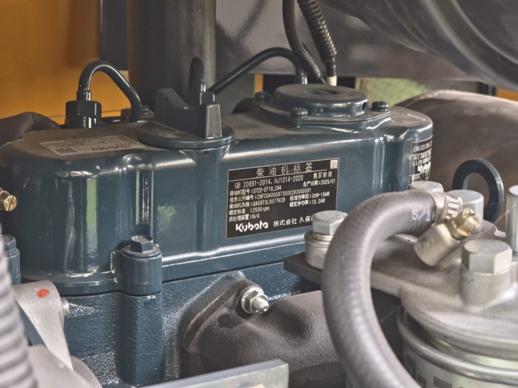 Mini ekskavatorius ENZO HT-18 (1760 kg)