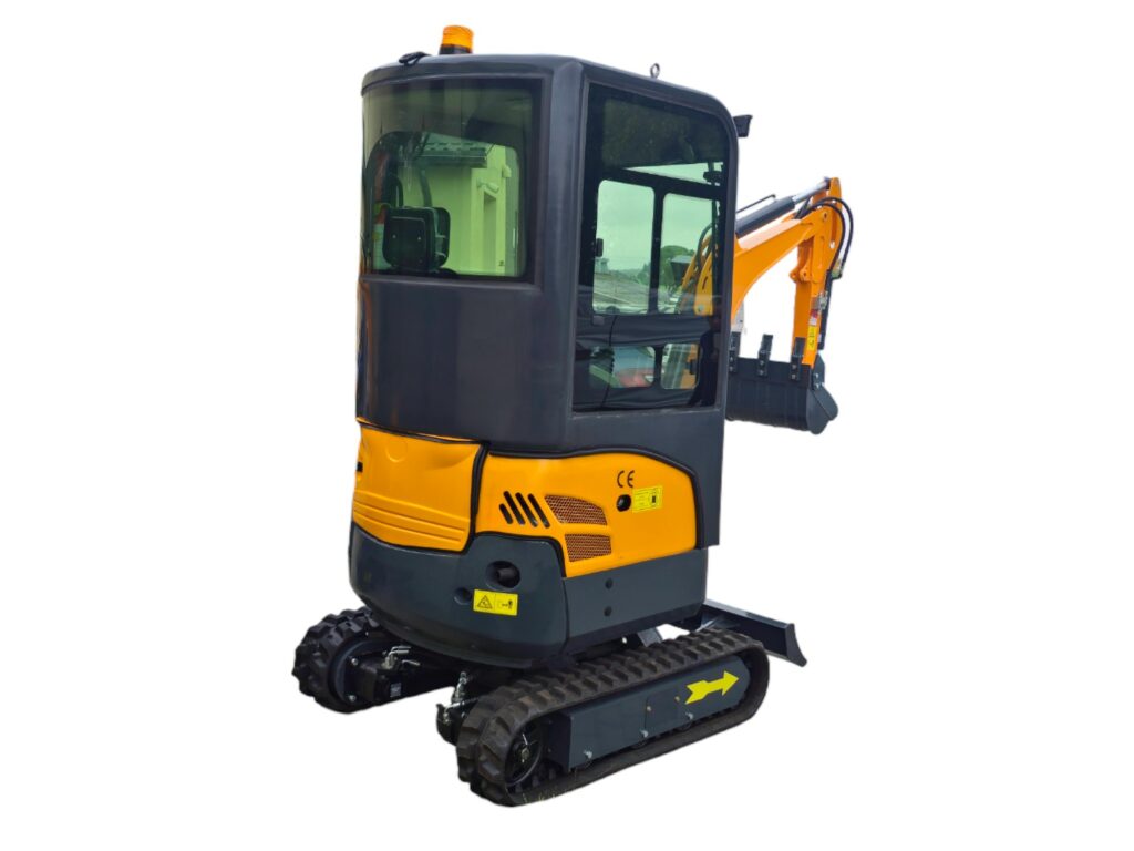Mini ekskavatorius ENZO HT-18 (1760 kg)
