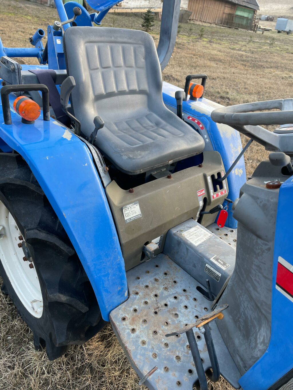 Naudotas traktorius ISEKI TM17 (13 kW, su freza)