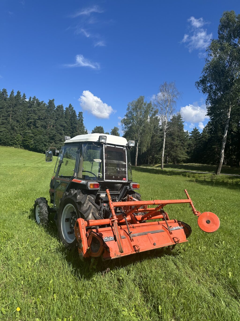 Naudotas traktorius KUBOTA GL33 (24 kW, su freza)