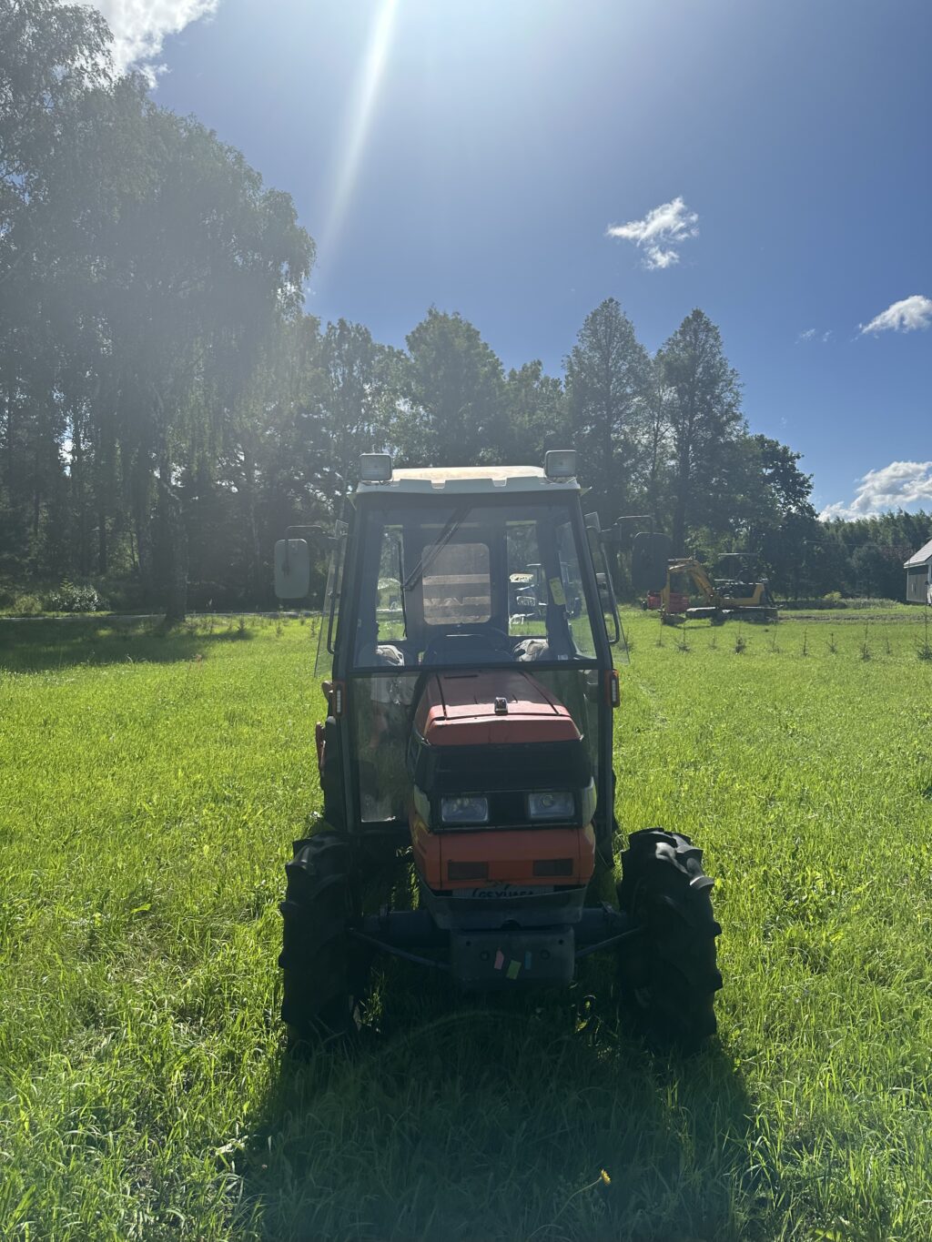 Naudotas traktorius KUBOTA GL33 (24 kW, su freza)