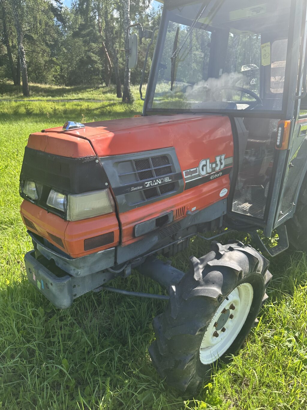 Naudotas traktorius KUBOTA GL33 (24 kW, su freza)