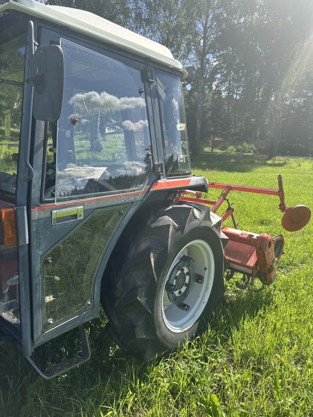 Naudotas traktorius KUBOTA GL33 (24 kW, su freza)