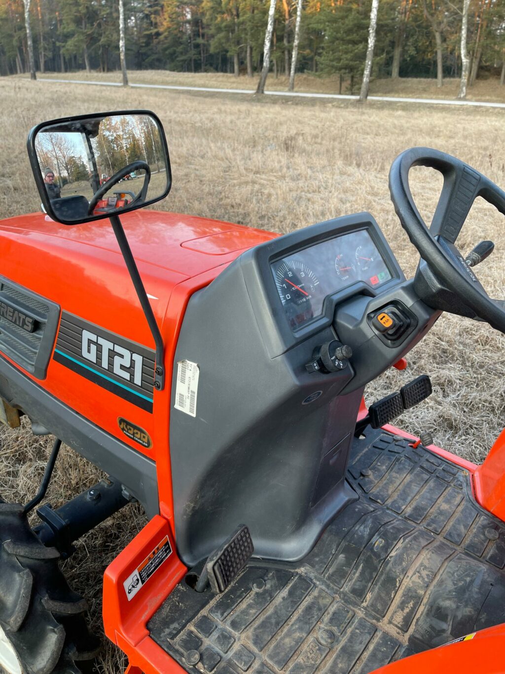 Naudotas traktorius KUBOTA GT21 (15 kW, su freza)