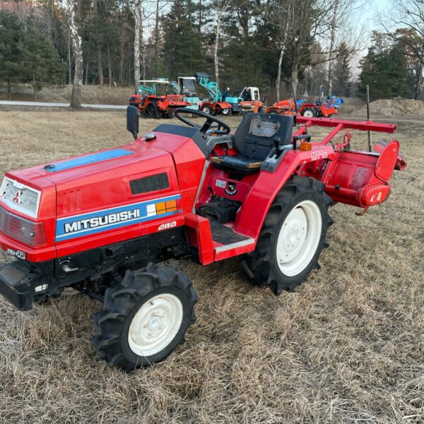 Naudotas traktorius MITUSBISHI MT16 (12 kW, su freza)