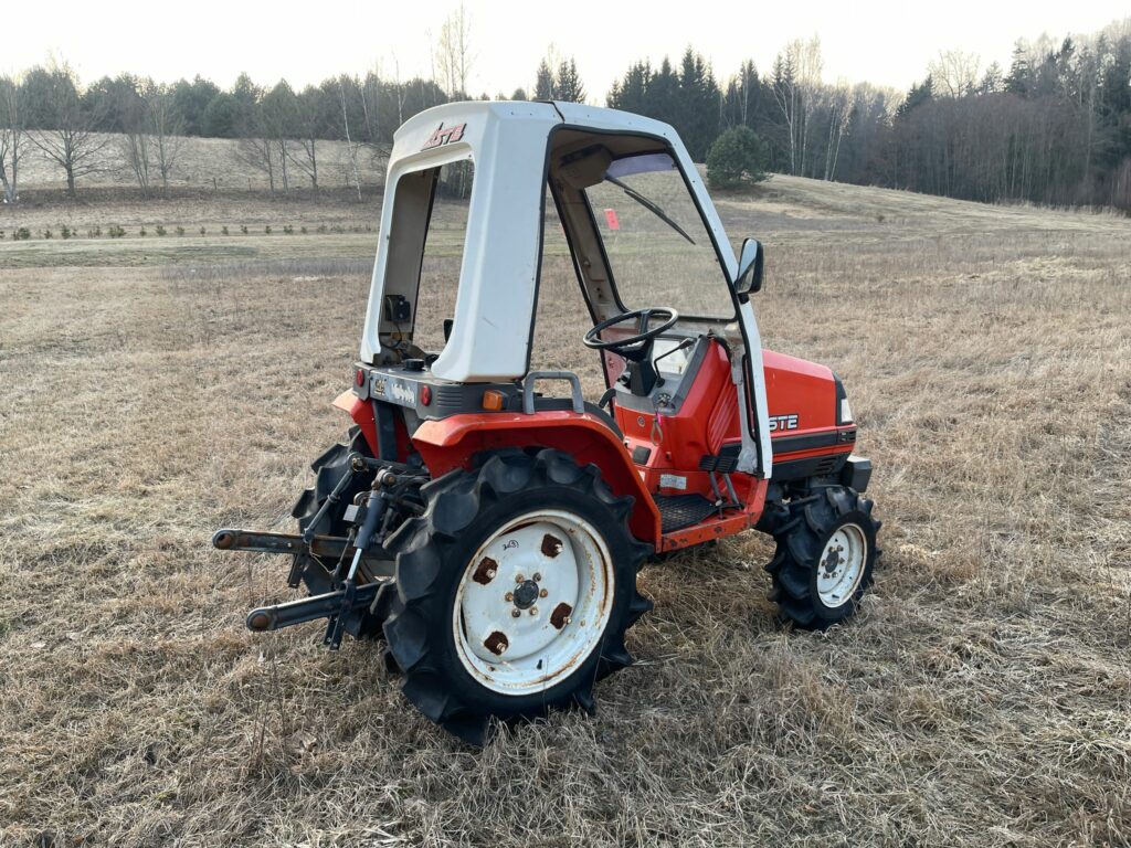 Naudotas traktorius KUBOTA A-175 (13 kW)