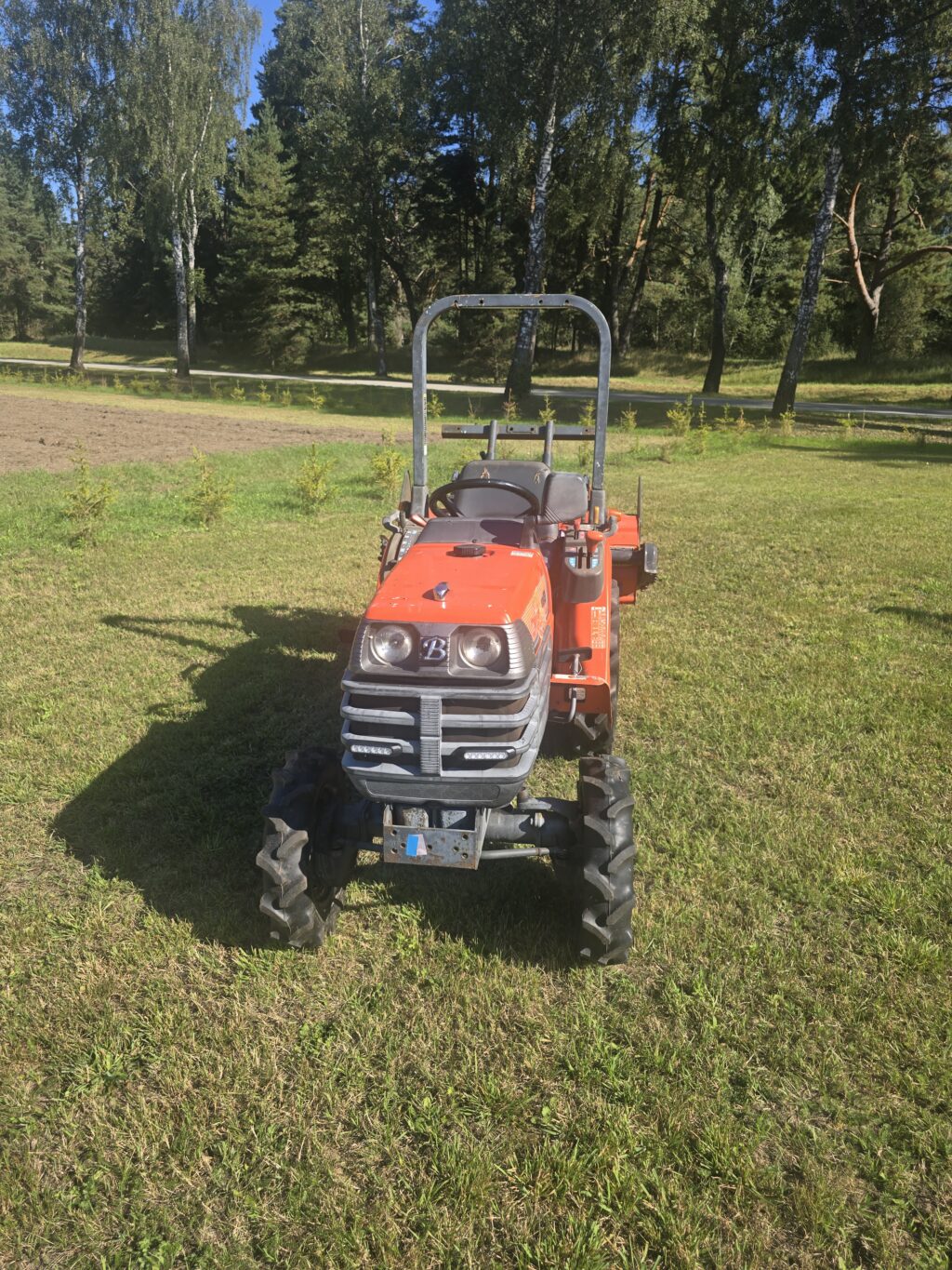 Naudotas traktorius KUBOTA GB13D (10 kW, su freza)