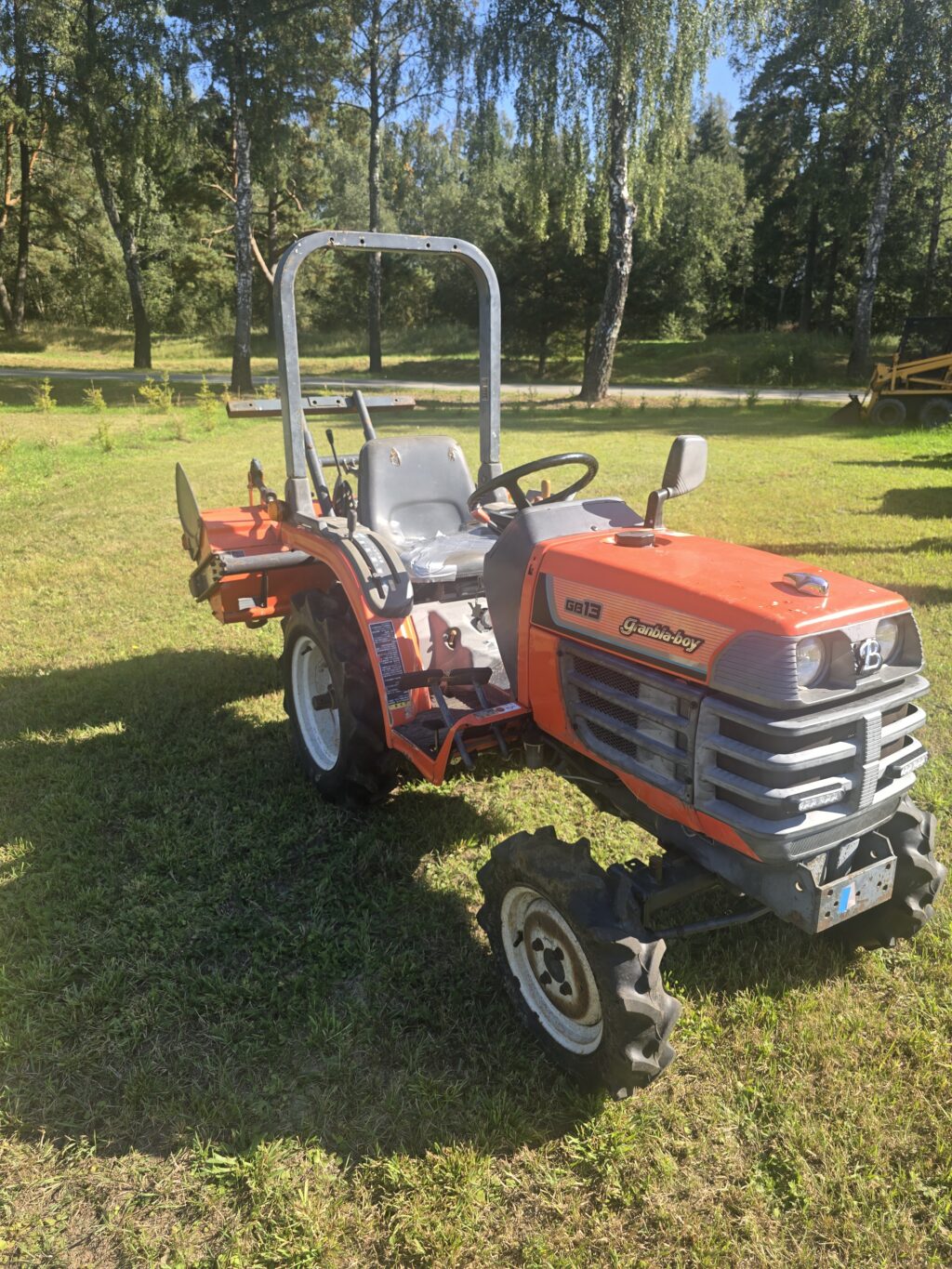Naudotas traktorius KUBOTA GB13D (10 kW, su freza)