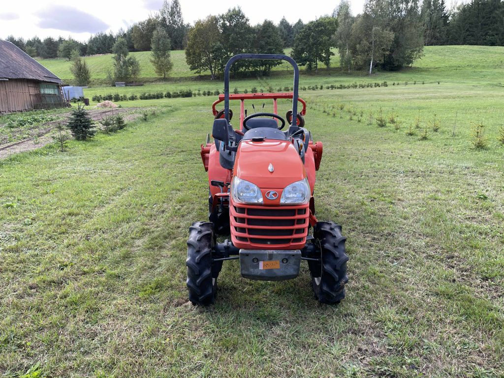 Naudotas traktorius KUBOTA KB16 (12 kW, su freza)