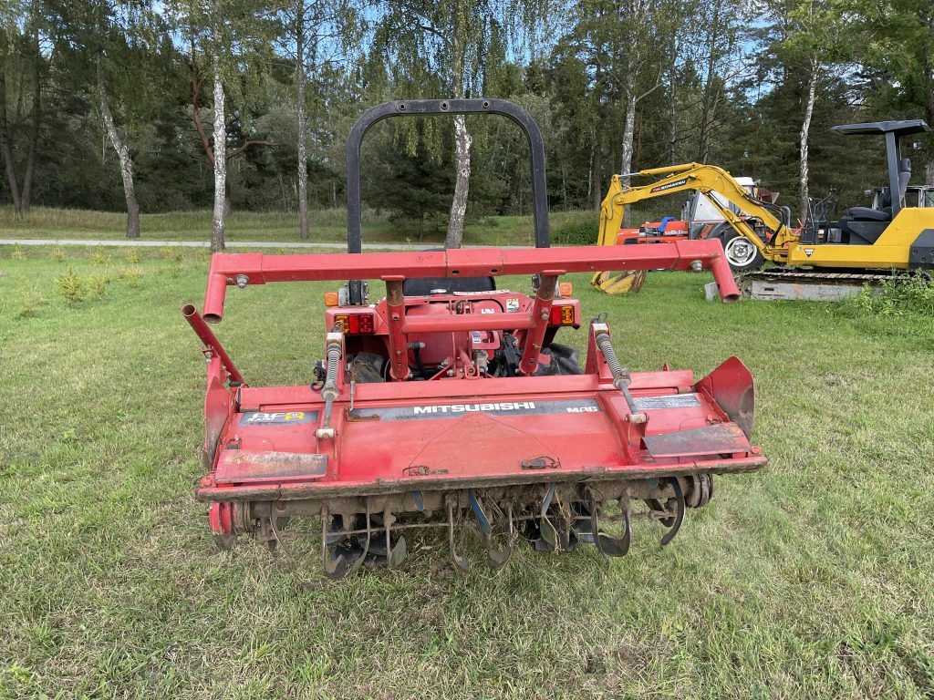 Naudotas traktorius MITSUBISHI MT161D (12 kW, su freza)