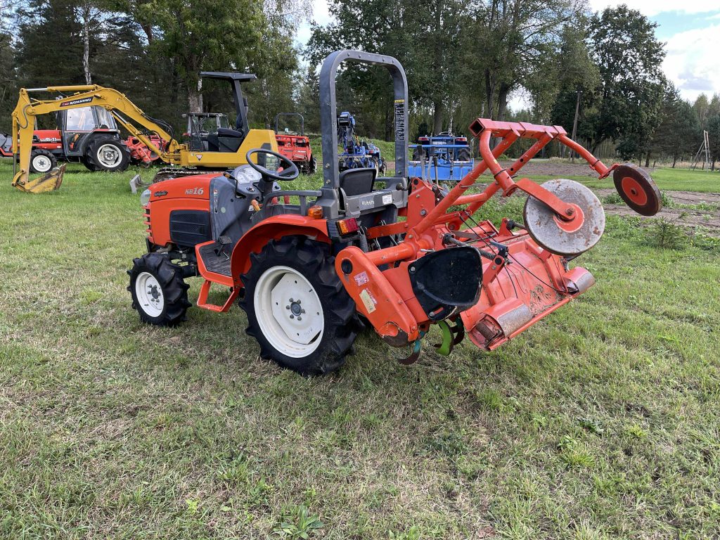 Naudotas traktorius KUBOTA KB16 (12 kW, su freza)