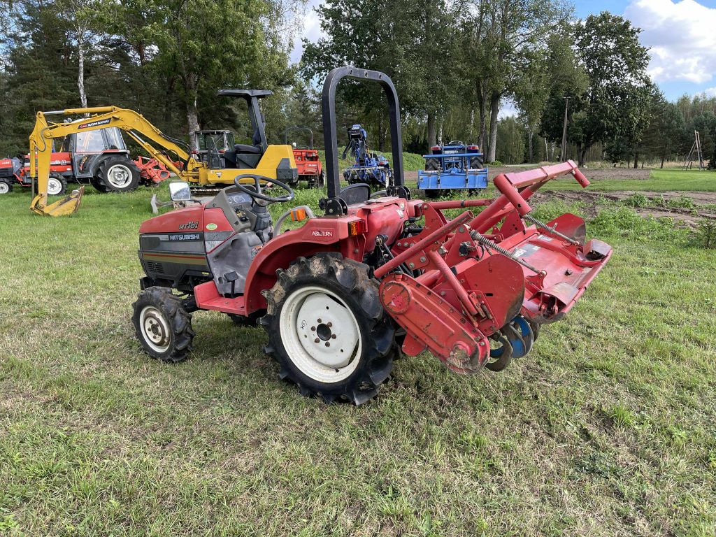 Naudotas traktorius MITSUBISHI MT161D (12 kW, su freza)