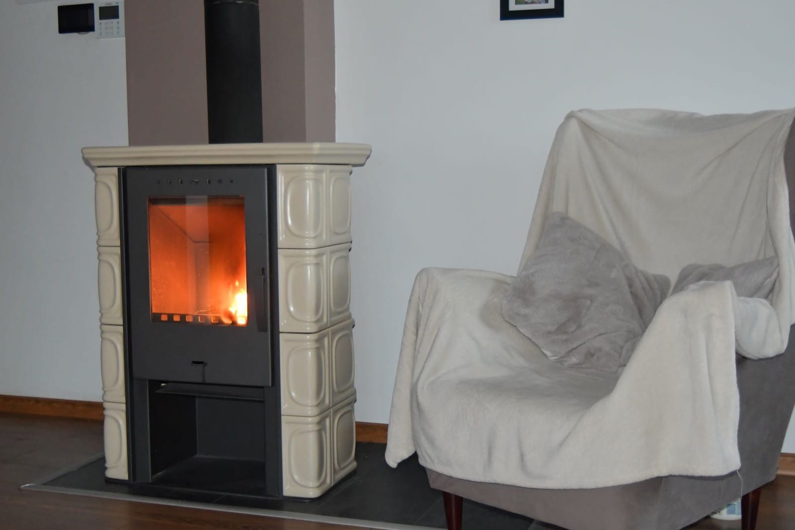 Koklinis židinys FLAMA ELDUR EKO (6 kW)