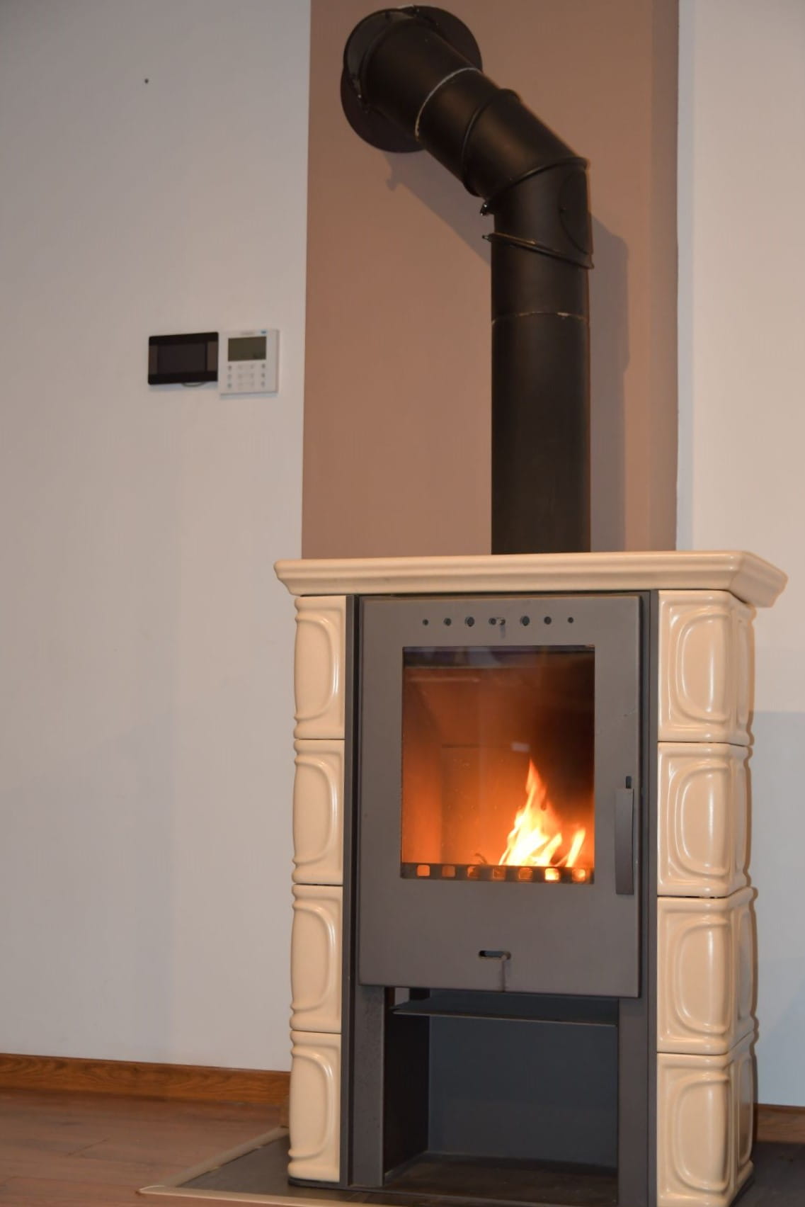 Koklinis židinys FLAMA ELDUR EKO (6 kW)