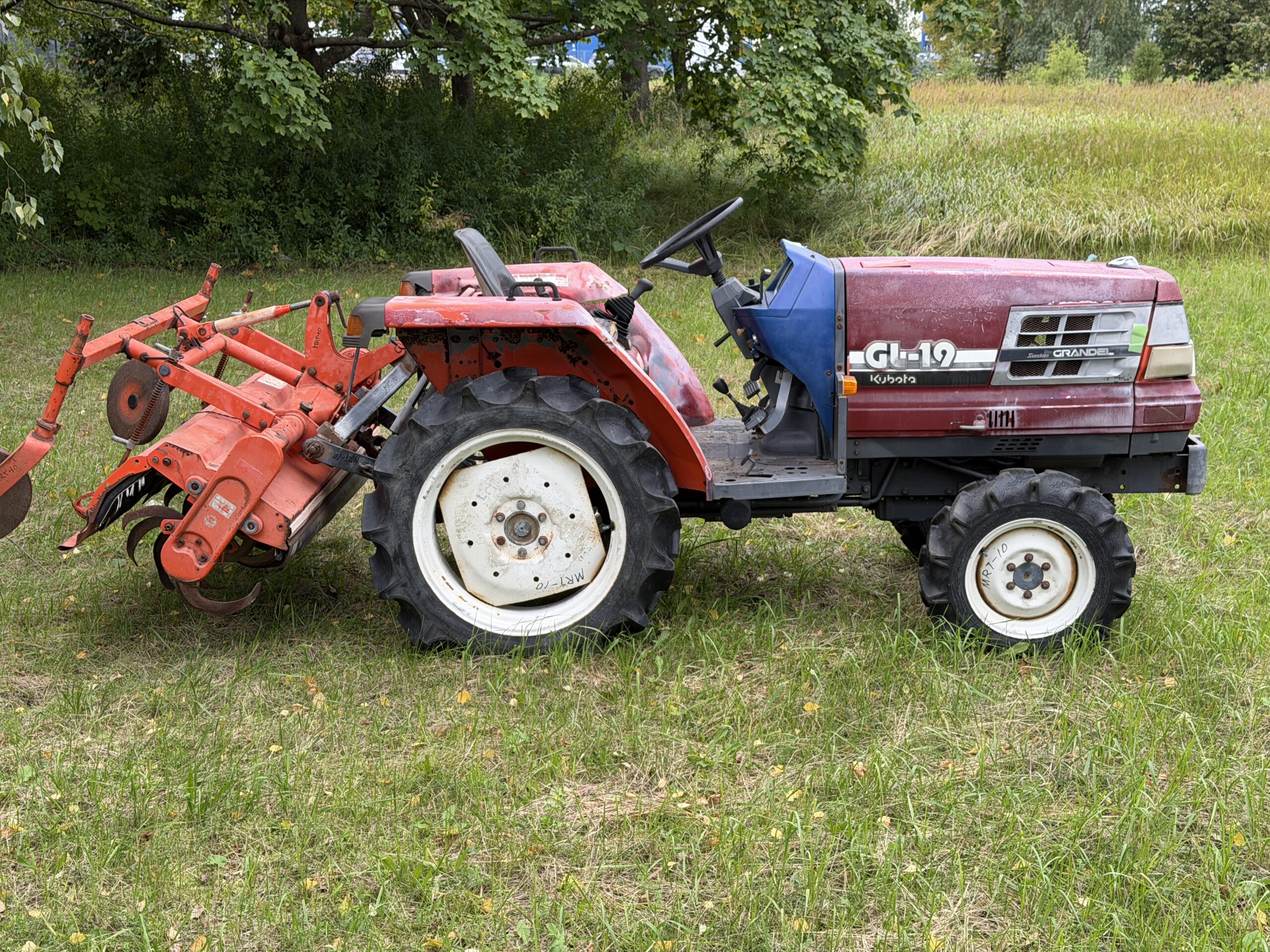 Naudotas traktorius KUBOTA GL19 (14 kW, su freza) 13 Naudotas traktorius KUBOTA GL19 (14 kW, su freza)