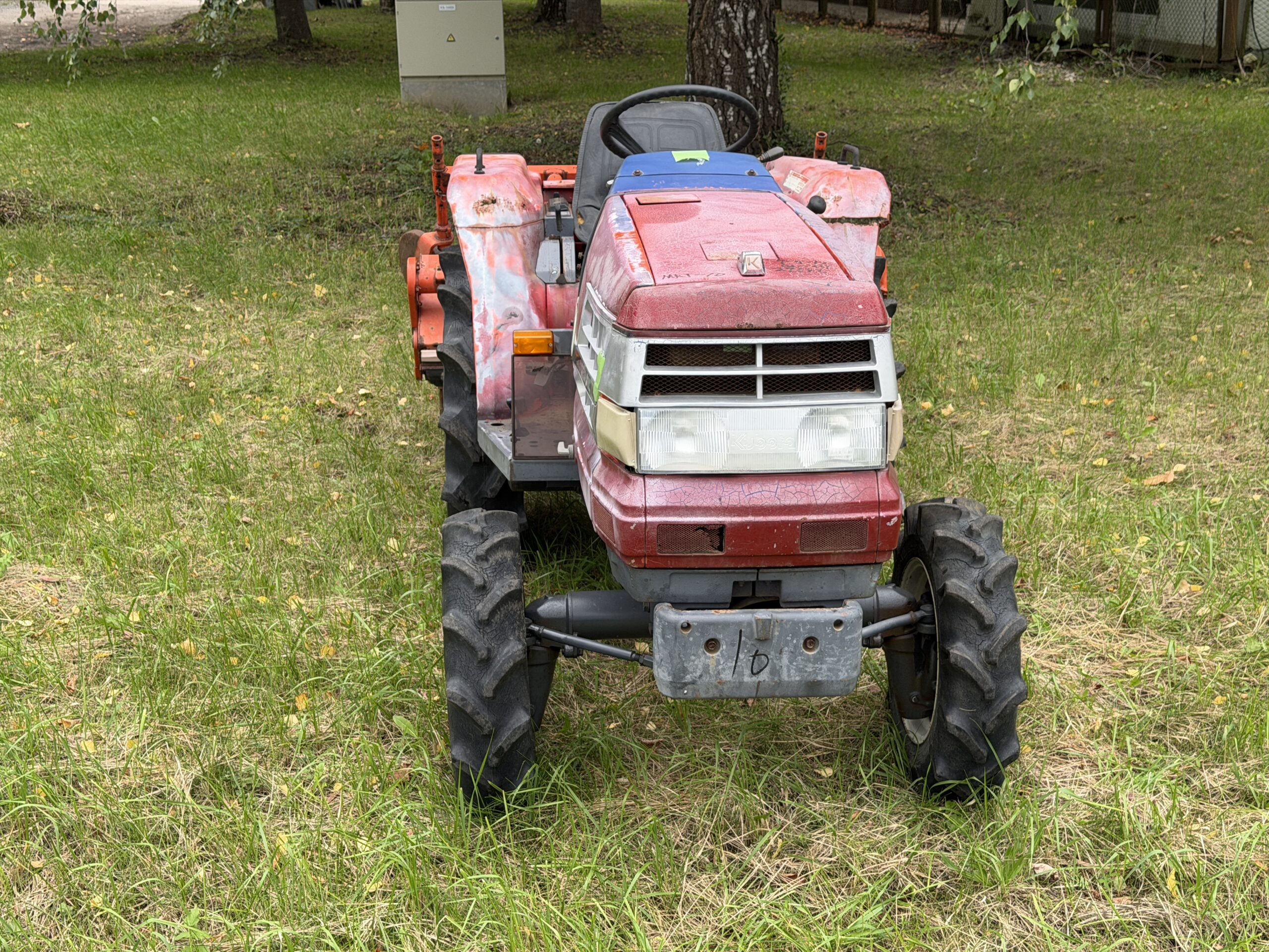 Naudotas traktorius KUBOTA GL19 (14 kW, su freza) 17 Naudotas traktorius KUBOTA GL19 (14 kW, su freza)