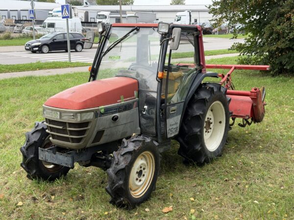 Naudotas traktorius YANMAR AF-33 (24 kW, su freza)